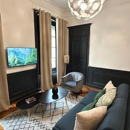 Apartman Prefecture - 1 Bedroom - Jacobin